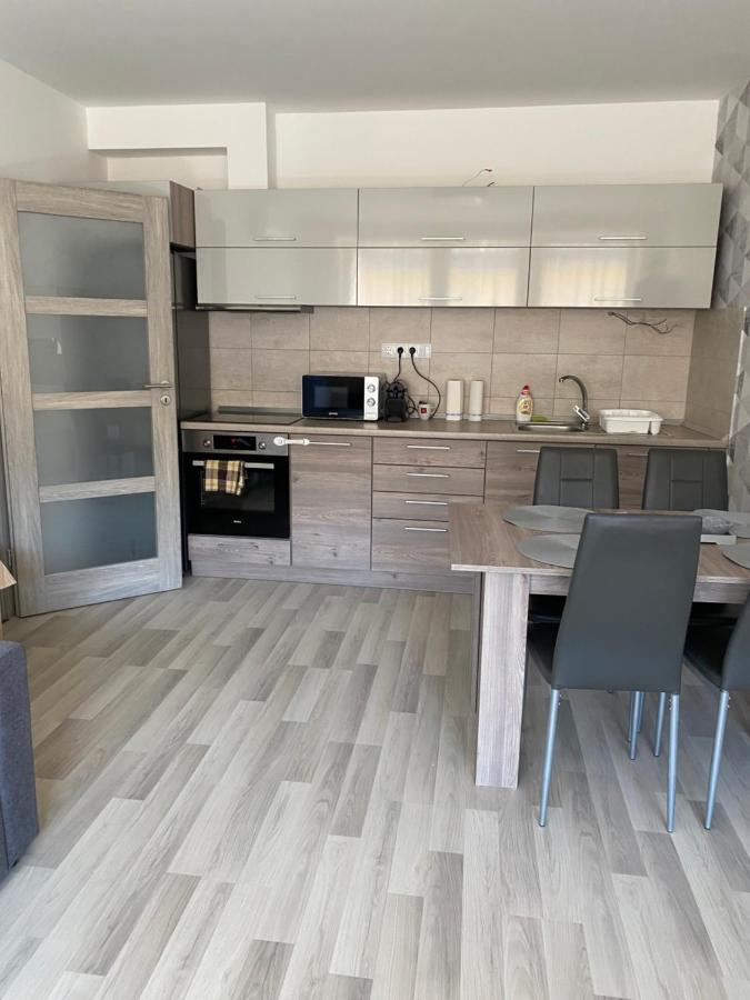 Simonffy Central Apartment Debrecen Exterior foto