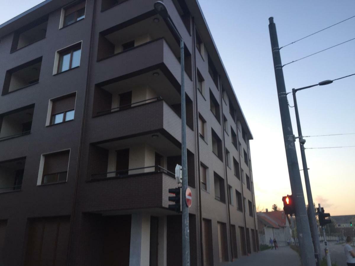 Simonffy Central Apartment Debrecen Exterior foto
